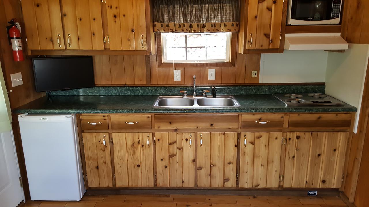 Silver Lake Park Campground & Cabins 호텔 Belmont 외부 사진